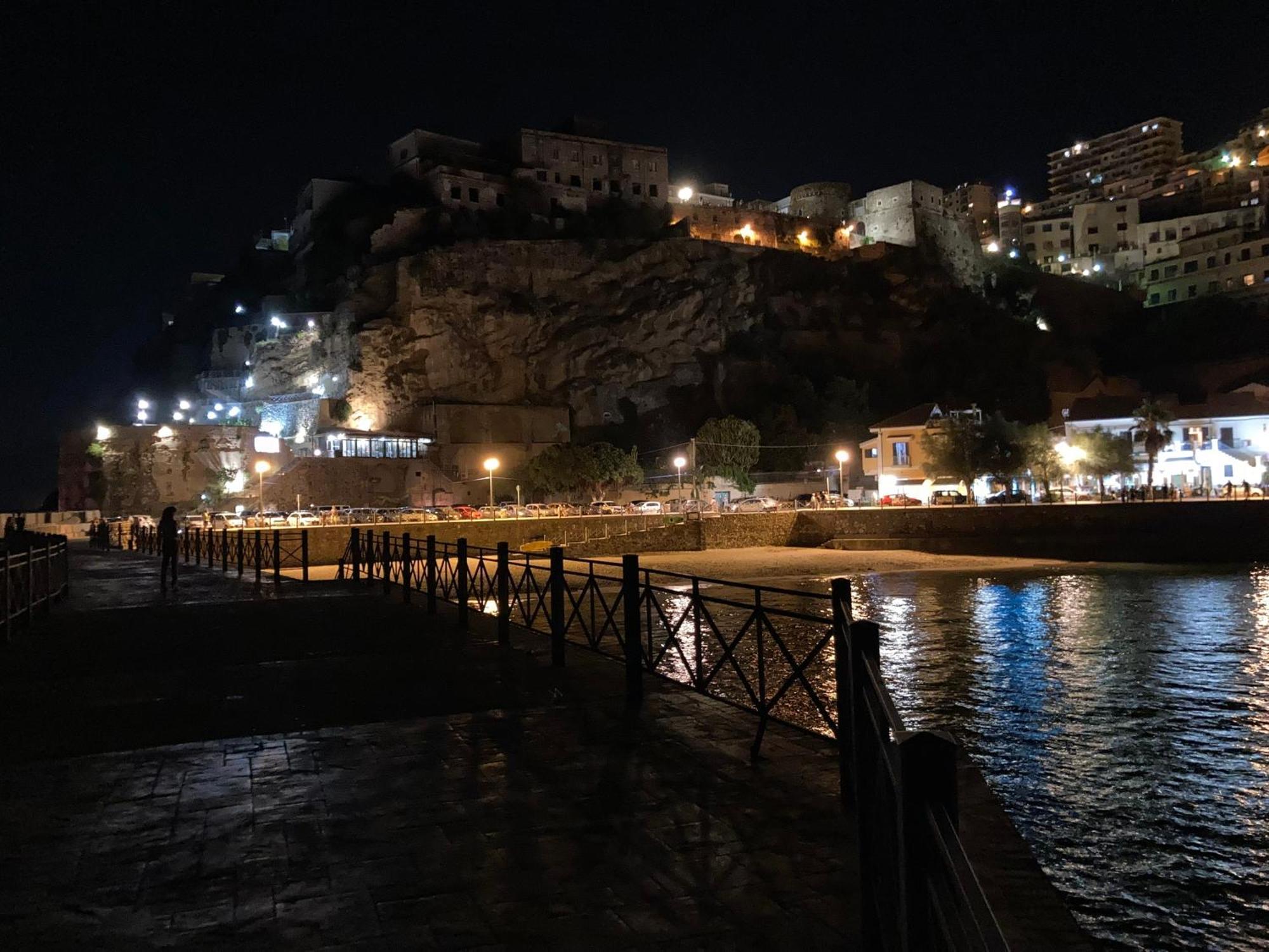 Apartamento Residenza Ferdinando - 40M Dal Mare Pizzo  Exterior foto