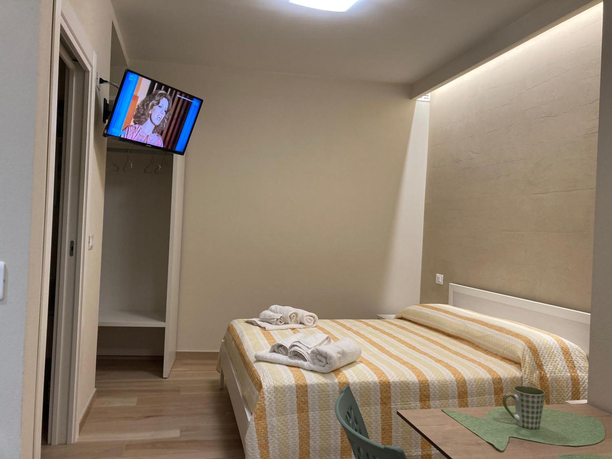 Apartamento Residenza Ferdinando - 40M Dal Mare Pizzo  Exterior foto