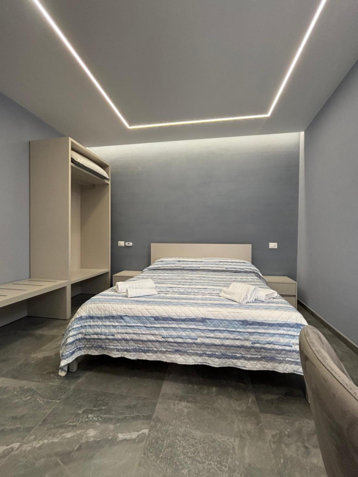 Apartamento Residenza Ferdinando - 40M Dal Mare Pizzo  Exterior foto